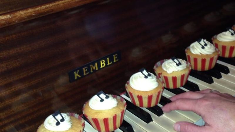 Musical Cup Cakes!